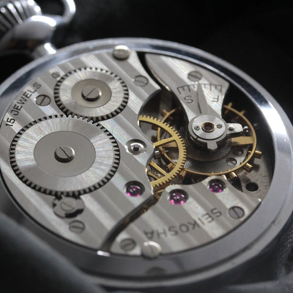 オーバーホール済で、日差30秒以内に調整します。きちんとメンテナンスしており、長く愛用できる時計です