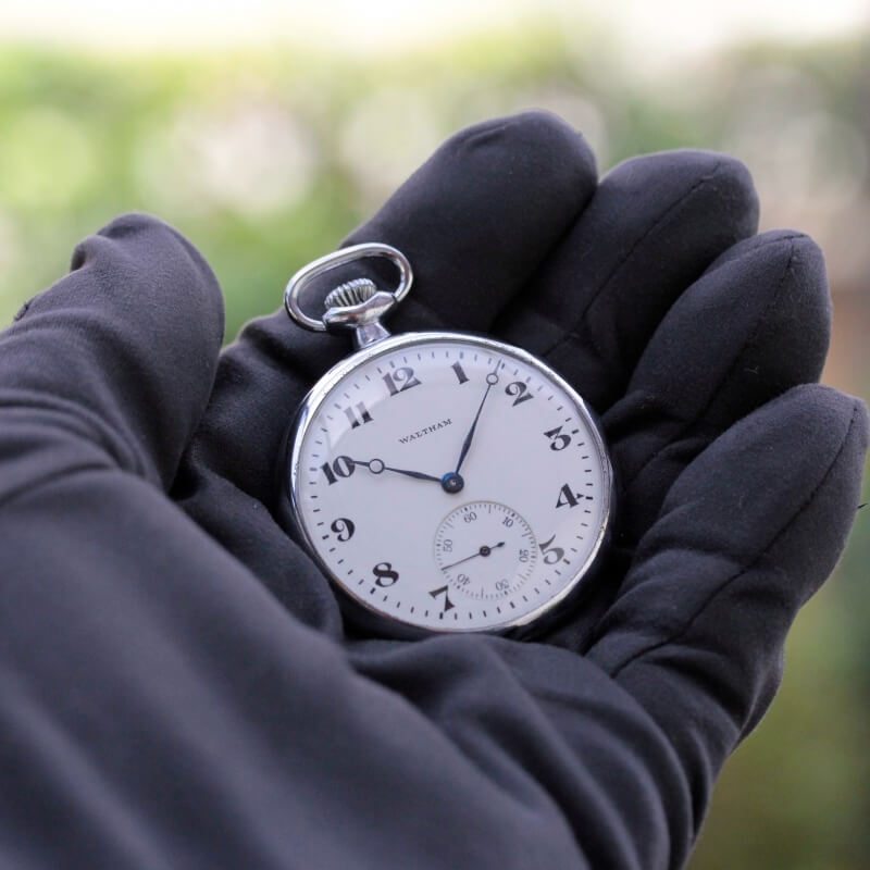 絶版モデルのアメリカンウォルサム(WALTHAM)社製オープンフェイス懐中時計