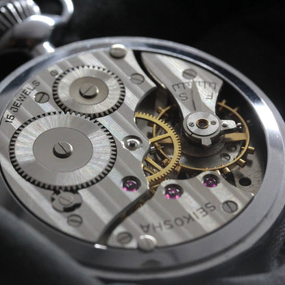 オーバーホール済で、日差30秒以内に調整します。きちんとメンテナンスしており、長く愛用できる時計です