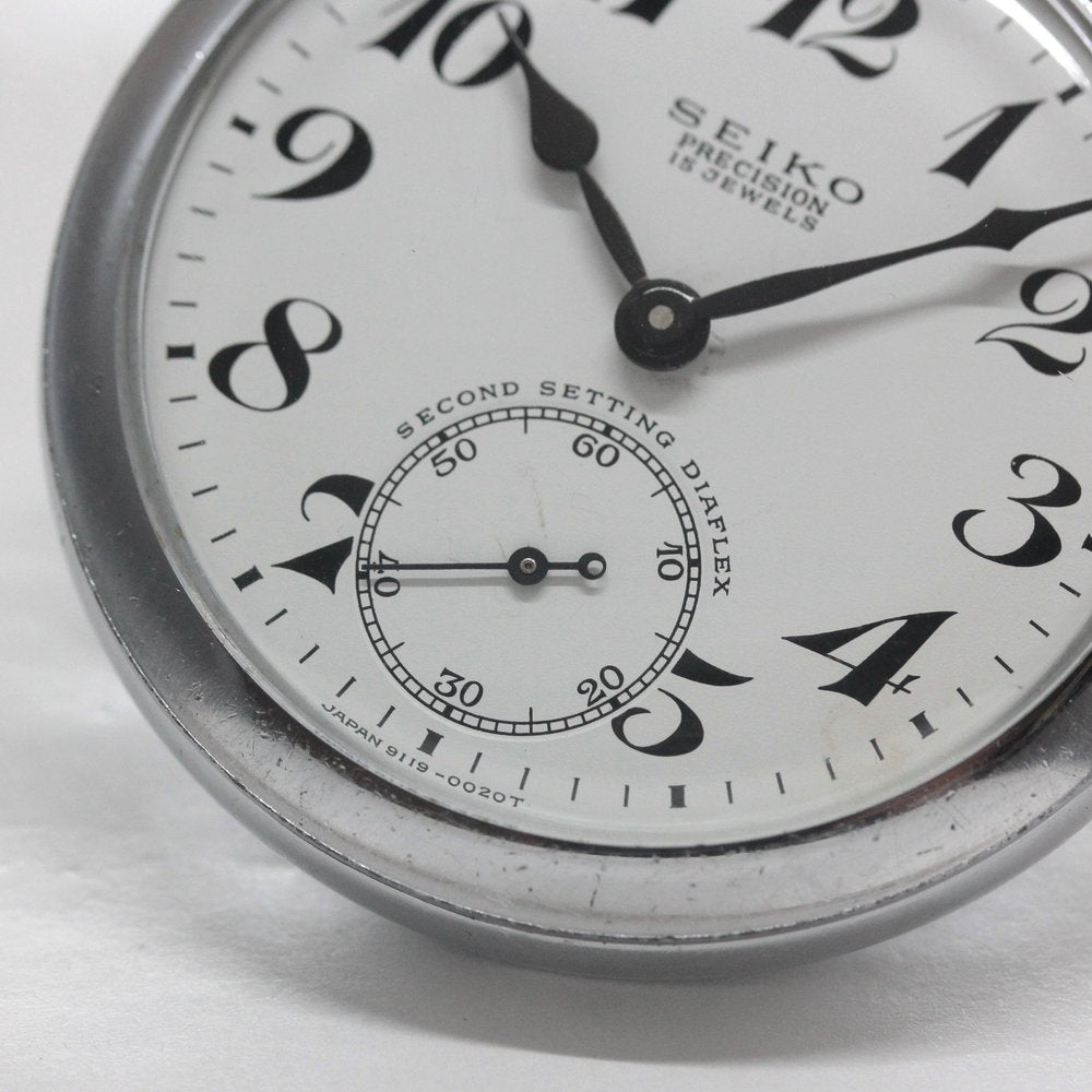 オーバーホール済で、日差30秒以内に調整します 昭和46年の19セイコー鉄道時計/15石/秒針止め機能/絶版時計/19seiko-1317