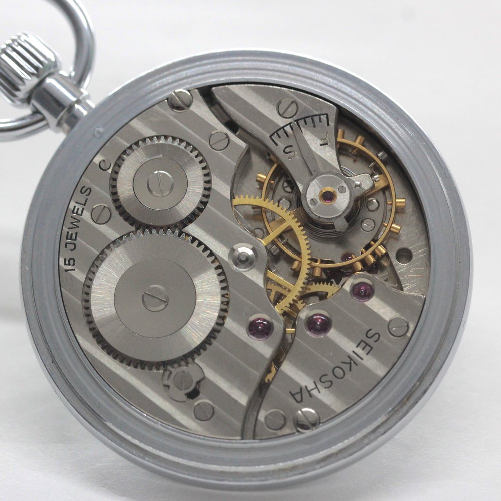 コート・ド・ジュネーブの美しい15石ムーブメントはオーバーホール済