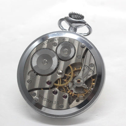 ムーブメント：手巻き式（15石）