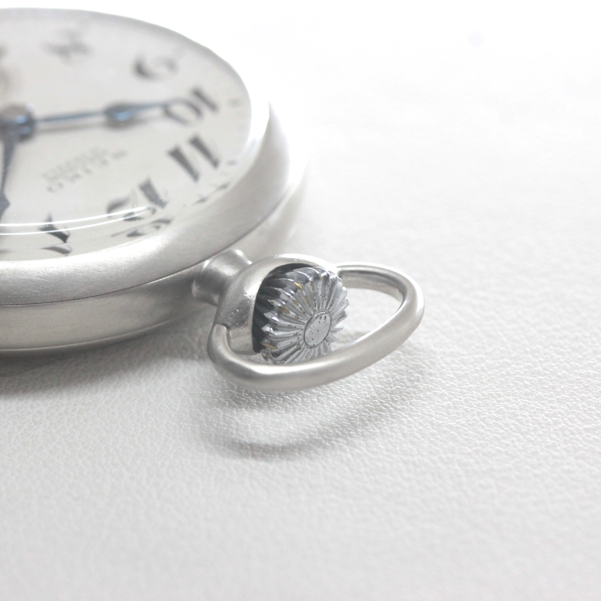 19セイコー プレシジョン 鉄道時計 懐中時計 再メッキ特別モデルヘアライン仕上げ 19seiko-1403 リューズ周り