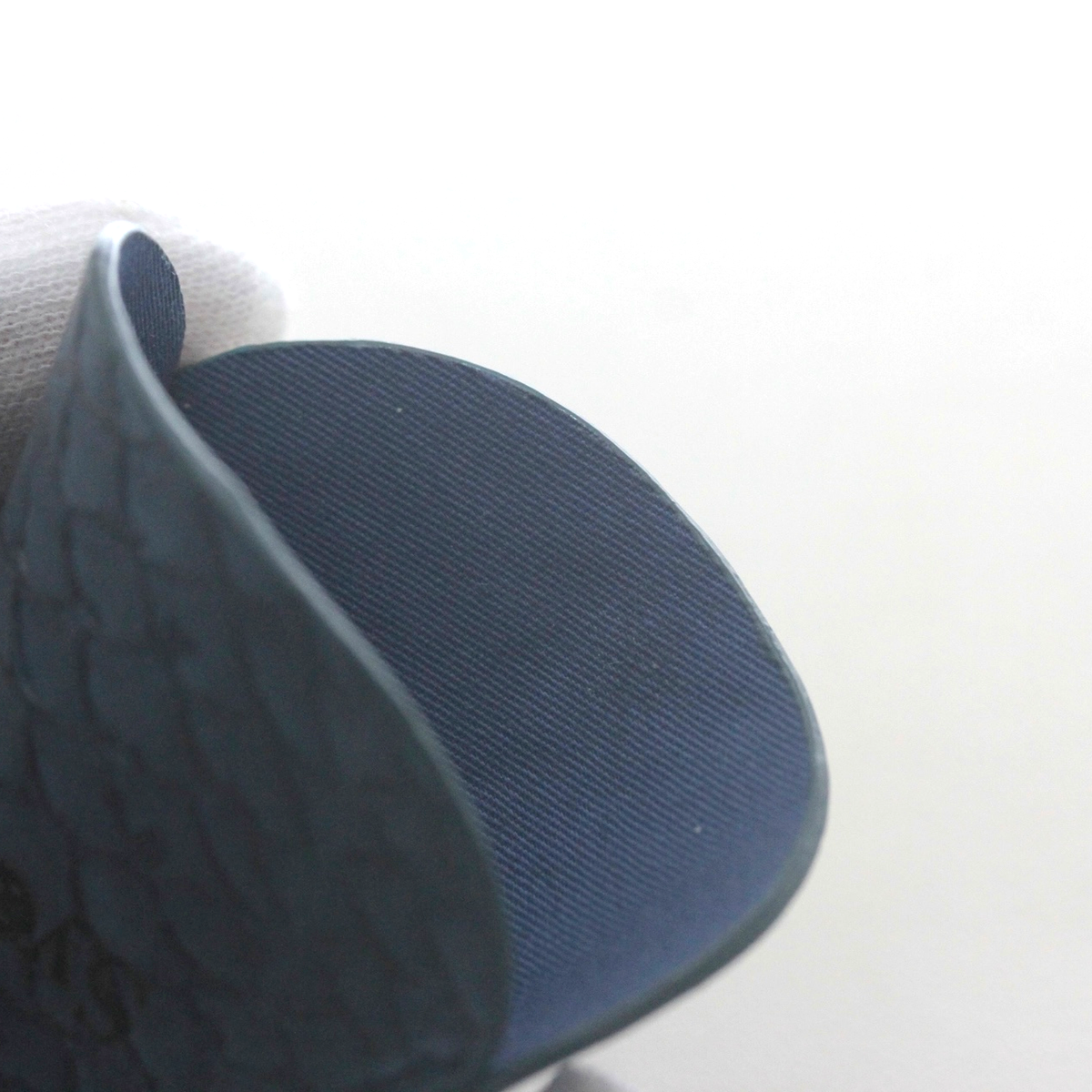 懐中時計専用革サック オリジナル 真鯛　 魚革 オーシャンブルー  s-leathercase-oceanblue-madai 内側