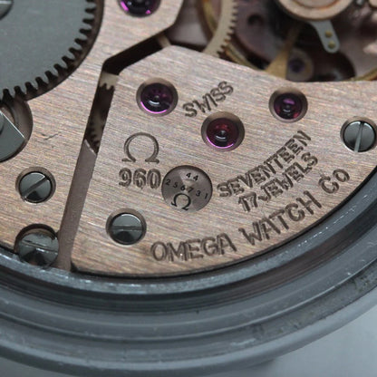 1980年製の絶版モデルのオメガ / OMEGA / ヴィンテージウォッチ / オープンフェイス懐中時計 アラビア数字/ 懐中時計 / omega-124