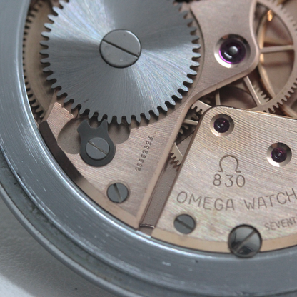 オメガ （OMEGA）ヴィンテージ 懐中時計 手巻き式 omega-133 Cal.830 ムーブメント