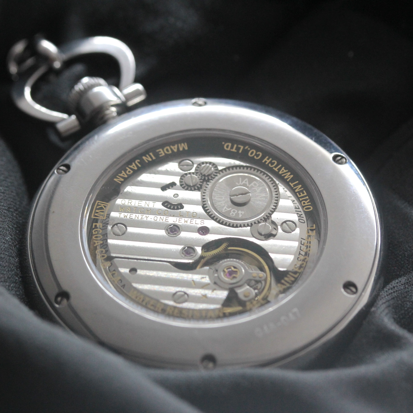 ロイヤルオリエント（ROYAL ORIENT）懐中時計 ヴィンテージ 絶版モデル 手巻き式 royalorient-104 時計裏 シースルーバック