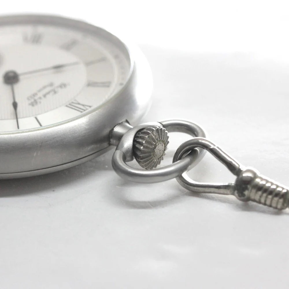 絶版モデルのティソ（TISSOT）/ ヴィンテージウォッチ / シルバーカラーオープンフェイス /ローマン数字/ 手巻き式 / 懐中時計 / tissot-1040