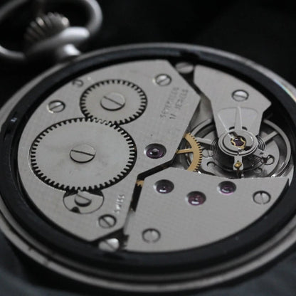 絶版モデルのティソ（TISSOT）/ ヴィンテージウォッチ / シルバーカラーオープンフェイス /ローマン数字/ 手巻き式 / 懐中時計 / tissot-1040