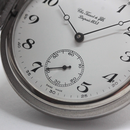 日本人が見慣れたアラビア数字 tissot-1054