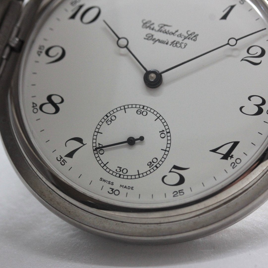 絶版モデルのティソ / TISSOT /シルバーカラー/アラビア数字/ハンター 懐中時計 /ヴィンテージ / tissot-1058　スモールセコンド