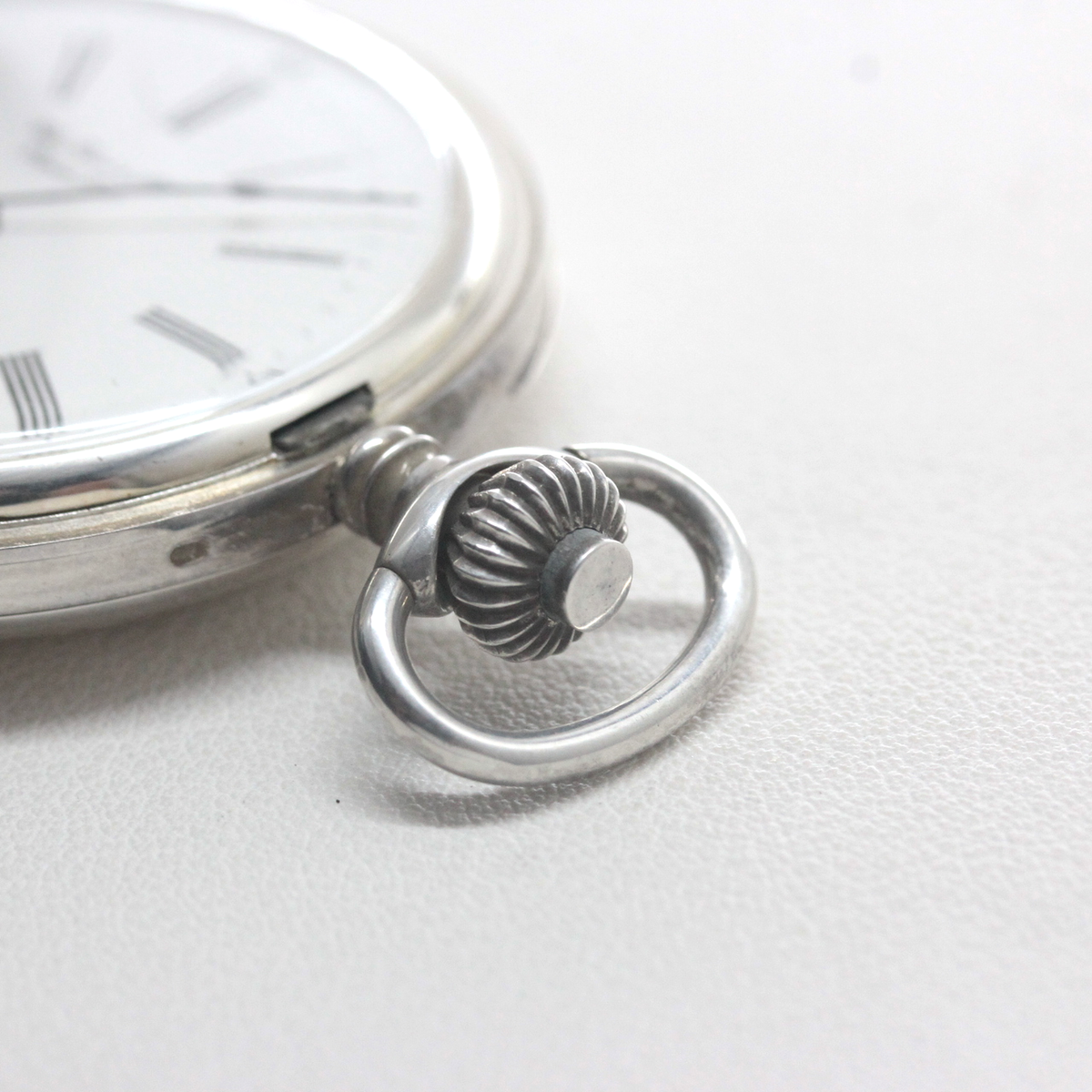 ティソ(TISSOT) 銀無垢 懐中時計 ヴィンテージ ハンターケース  tissot-1071 リューズ周り