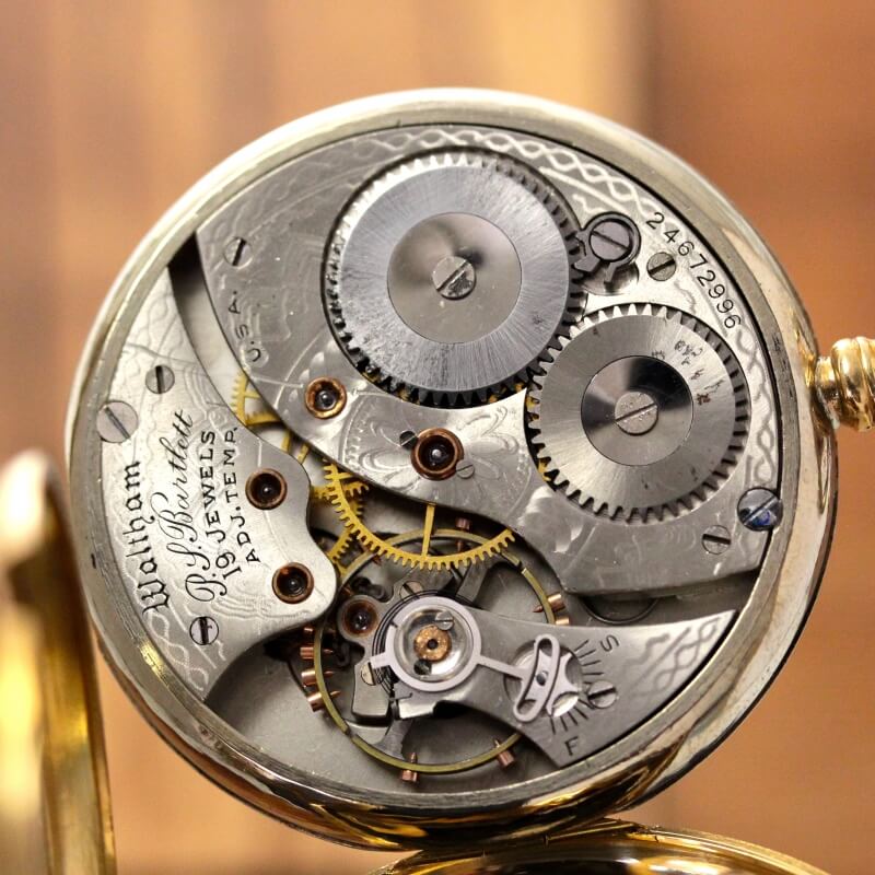 【Sold out】絶版モデルのアメリカンウォルサム（WALTHAM）社製18k金無垢懐中時計